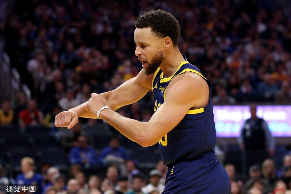 库里精神焕 库里精神焕